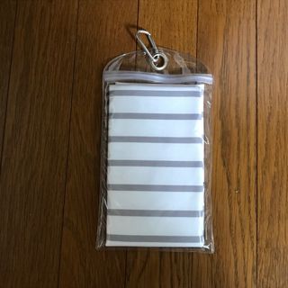 ぬらして使う ひんやり クールタオル1点(カラビナ付き)(その他)