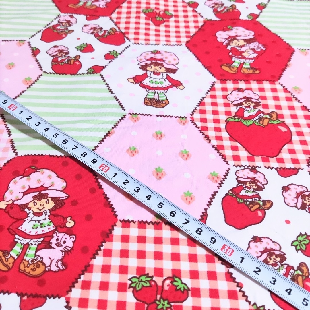 ニット生地∮ハンドメイド165×50いちごちゃん ハンドメイドの素材/材料(生地/糸)の商品写真