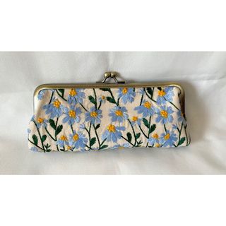 刺繍　ひなぎく　がま口メガネ、ペンケース　