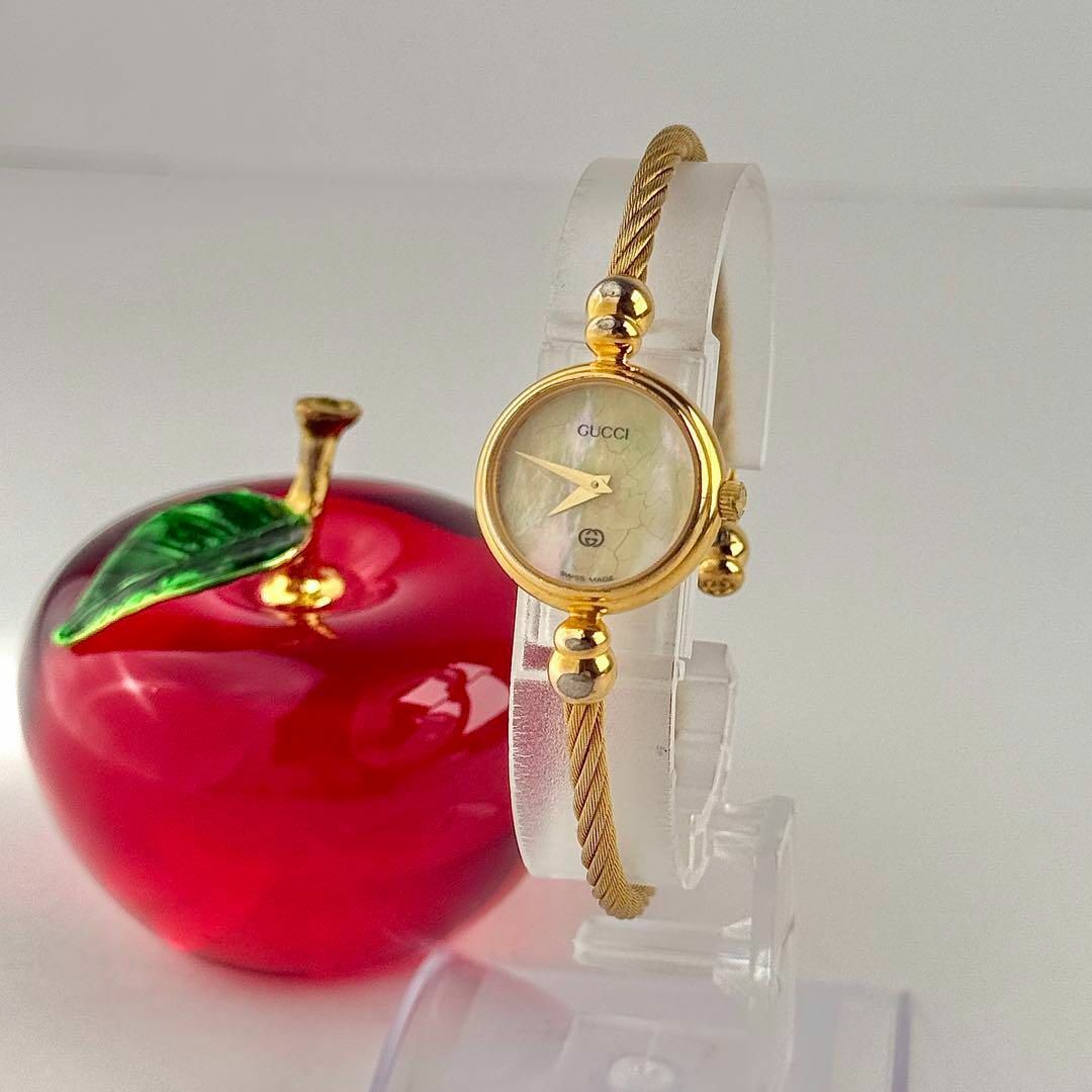 GUCCI グッチ 102 ブレスレットウォッチ シェル文字盤 ブルー