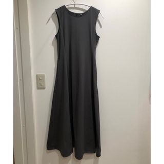 ユニクロ　UNIQLO ウルトラストレッチエアリズムワンピース ワンピース 