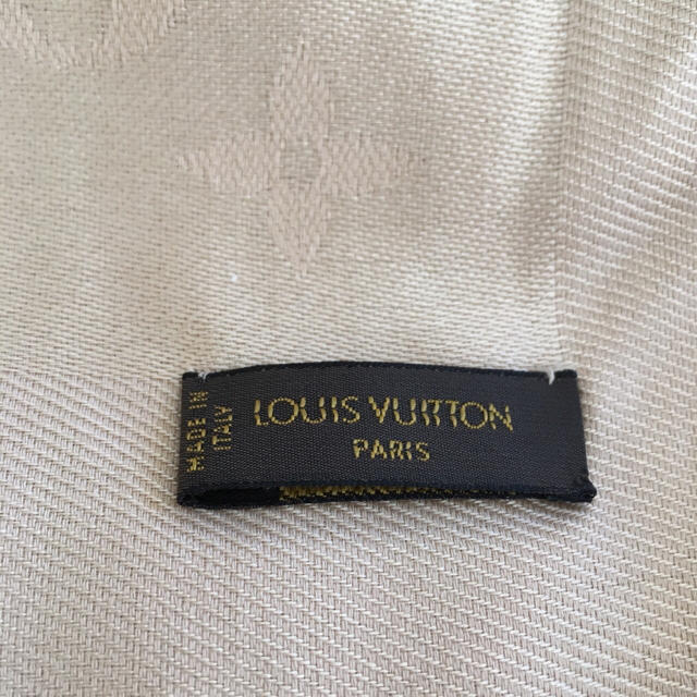 LOUIS VUITTON(ルイヴィトン)の最終値下！美品LOUIS VUITTONルイヴィトン大判ストールショールマフラー レディースのファッション小物(ストール/パシュミナ)の商品写真