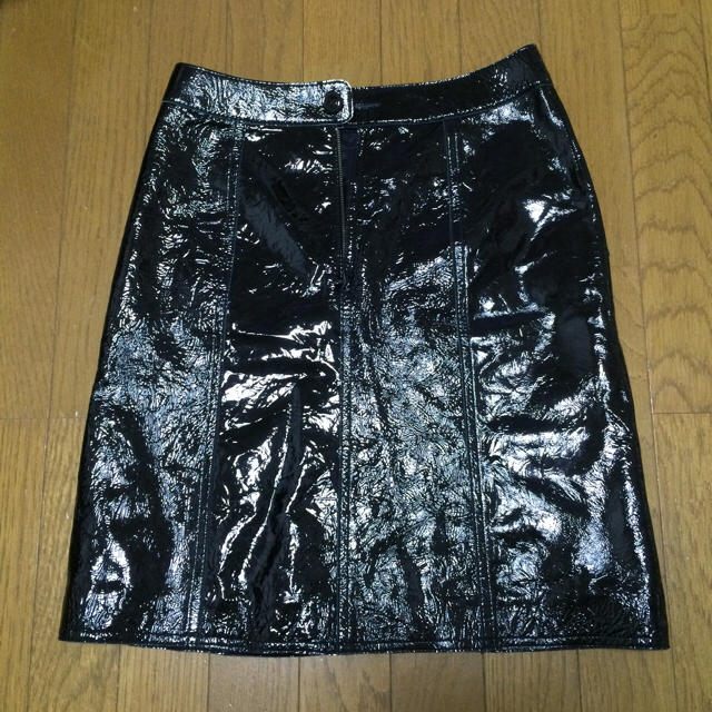 JAEGER(イエーガー)のJAEGER☆エナメル☆スカート レディースのスカート(ひざ丈スカート)の商品写真