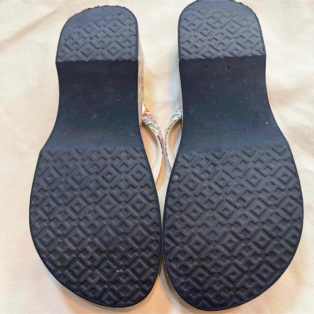 新品未使用トリーバーチ(TORY BURCH)ロゴビーチサンダル サイズ7
