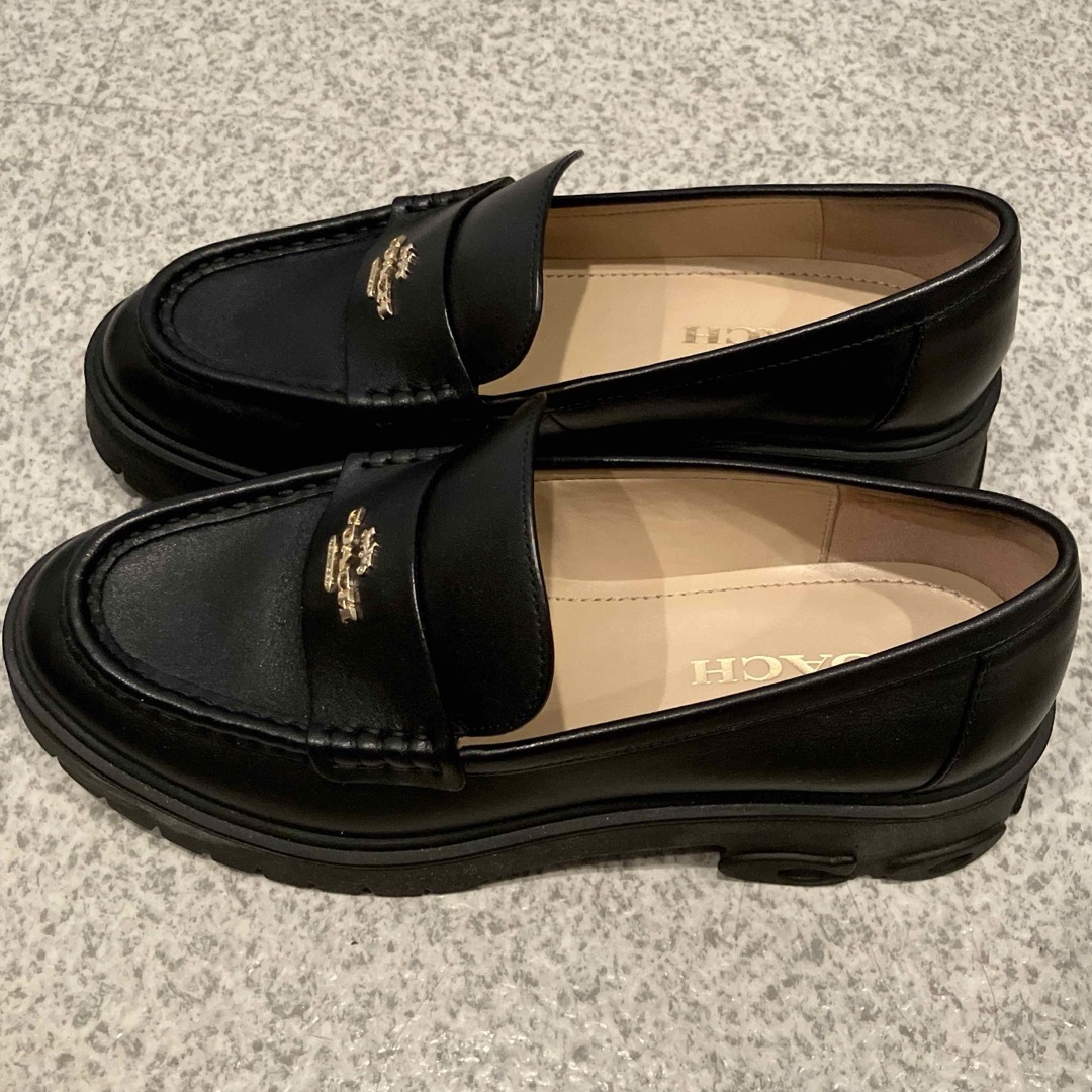 最新 COACH - coach ルーシーローファー 23.5cm (6.5C)の通販 by いち 靴