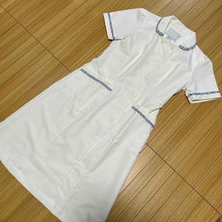 ナガイレーベン(NAGAILEBEN)のナース服 ワンピース Mサイズ美品(ひざ丈ワンピース)