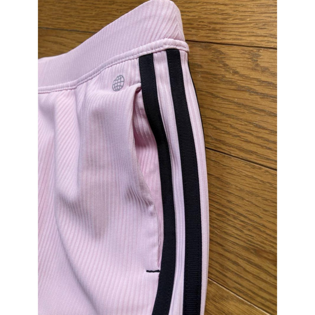 adidas(アディダス)のadidas golfスカート　ピンクS 新品 スポーツ/アウトドアのゴルフ(ウエア)の商品写真