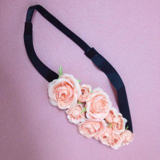 フォーエバートゥエンティーワン(FOREVER 21)の【処分品】造花の髪飾り(ヘアバンド)