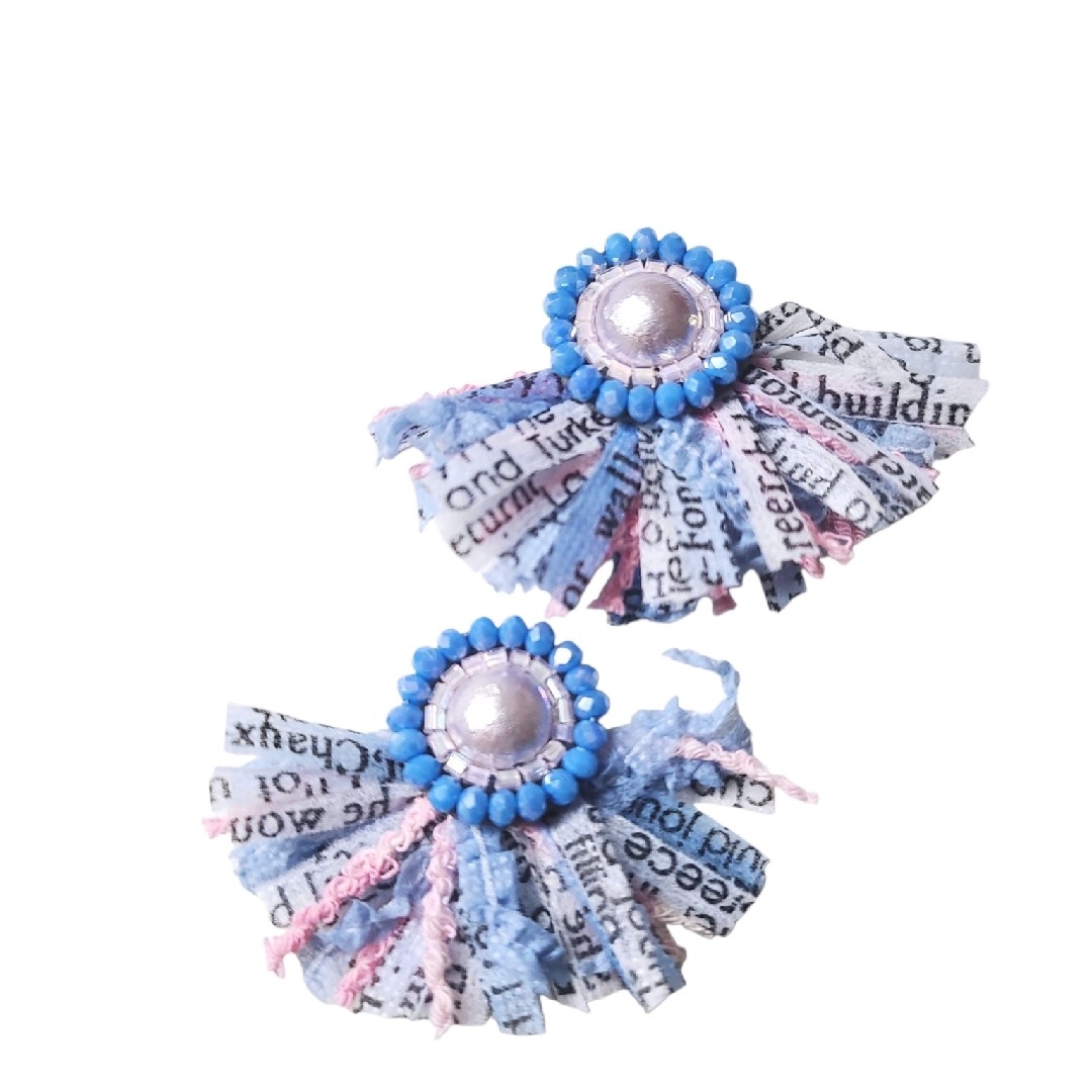 ビーズ刺繍☆タッセル ハンドメイドのアクセサリー(ピアス)の商品写真