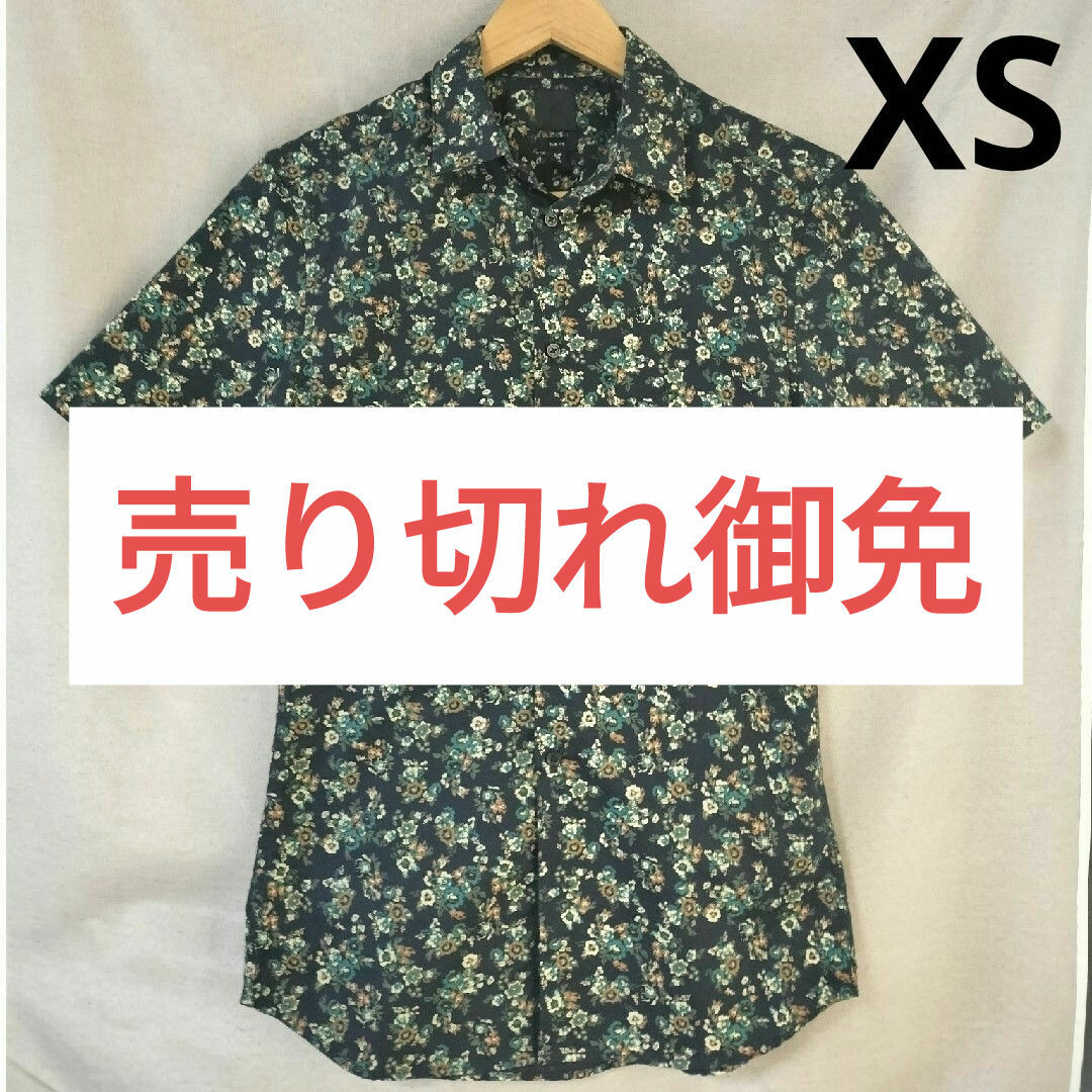 H&M(エイチアンドエム)のH&M/エイチアンドエム 花柄半袖シャツ/ネイビー/XS メンズのトップス(Tシャツ/カットソー(半袖/袖なし))の商品写真