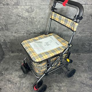 良品　チェック柄 シルバーカー 折りたたみ式　座れる