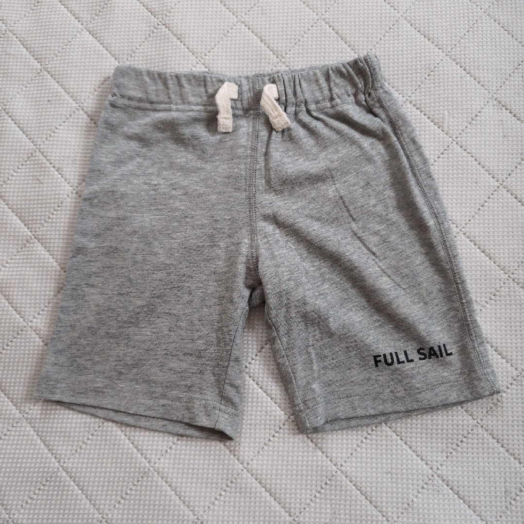 半ズボン　90   グレー キッズ/ベビー/マタニティのキッズ服男の子用(90cm~)(パンツ/スパッツ)の商品写真