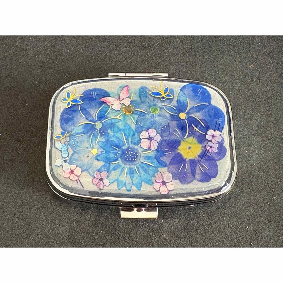 ハンドメイドピルケース　青花　No.90 インテリア/住まい/日用品のインテリア小物(小物入れ)の商品写真