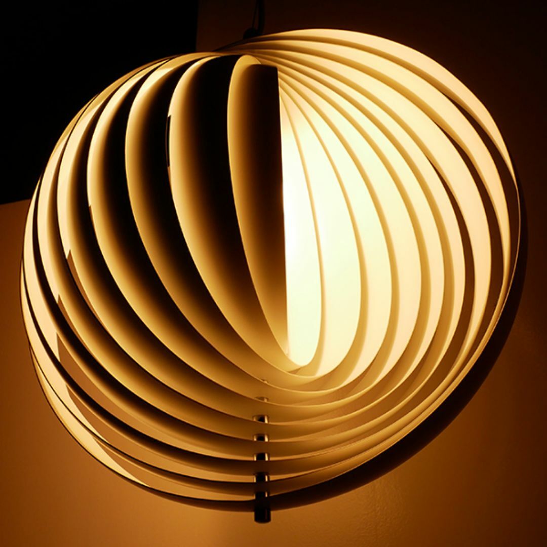 ペンダントライト MOON LAMP ヴェルナー・パントン 北欧 PL-37 インテリア/住まい/日用品のライト/照明/LED(天井照明)の商品写真