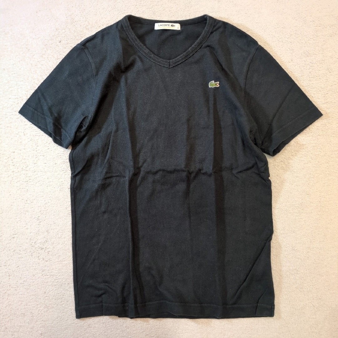 【激安大特価！】 LACOSTE 黒 半袖Tシャツ Vネック 胸刺繍ロゴ ラコステ LACOSTE - トップス