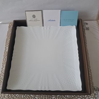 ノリタケ(Noritake)の新品未使用品ノリタケシェールブランスクエアプレート27cm(食器)