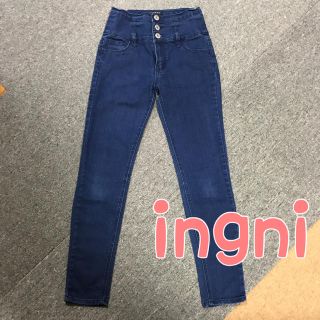 イング(INGNI)のingniのスキニーパンツ(スキニーパンツ)