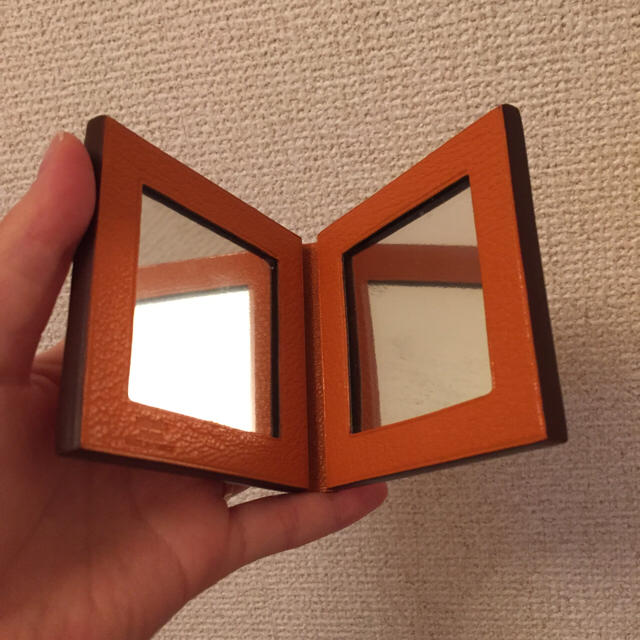 Hermes(エルメス)のHERMES♡エルメス コンパクト ミラー 鏡 新品 未使用♡ コスメ/美容のコスメ/美容 その他(その他)の商品写真