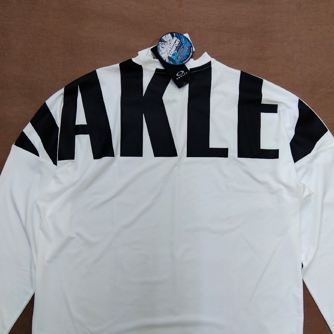 Oakley(オークリー)の[新品] OAKLEY オークリー ロンT 長袖Tシャツ バックプリント L メンズのトップス(Tシャツ/カットソー(七分/長袖))の商品写真