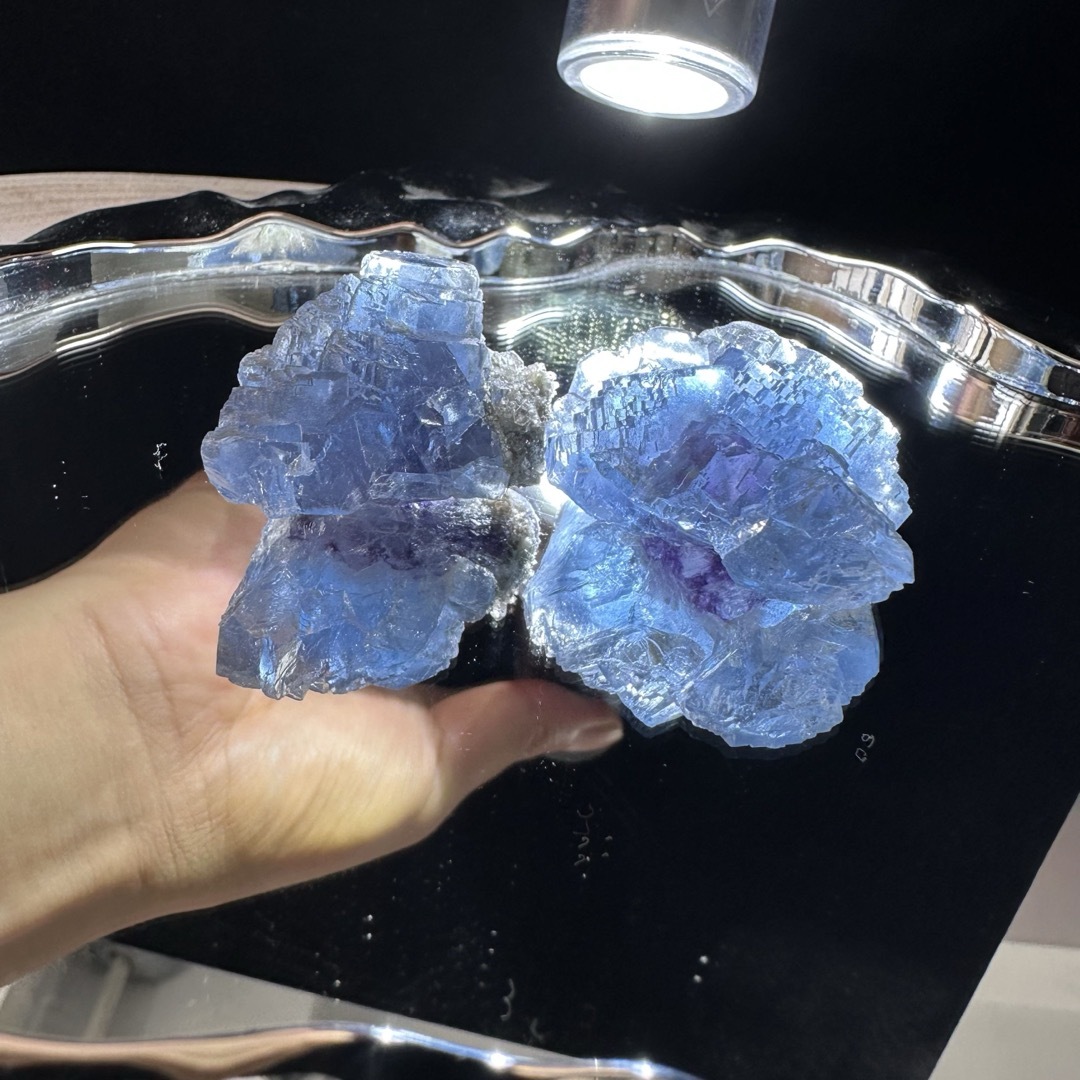 天然石 ブルーフローライトの原石 置物 鉱物F.07の通販 by