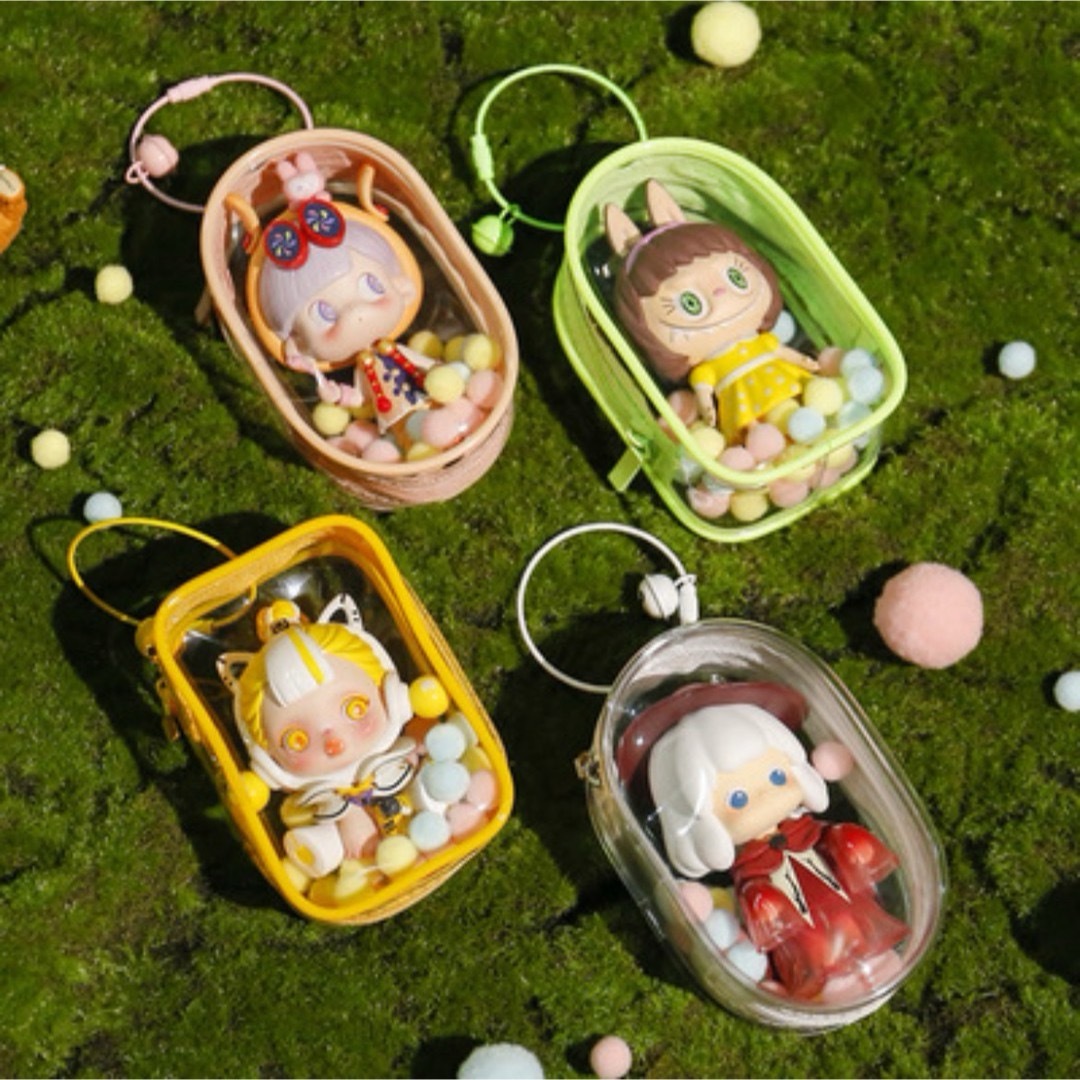 クリアポーチ　ホワイト　ぬいポーチ　ちびぬい　推し活　お出かけ　キーホルダー　白 レディースのファッション小物(ポーチ)の商品写真
