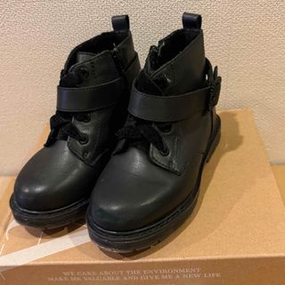 ザラキッズ(ZARA KIDS)のZARA  レザーショートブーツ　UK8サイズ(ブーツ)