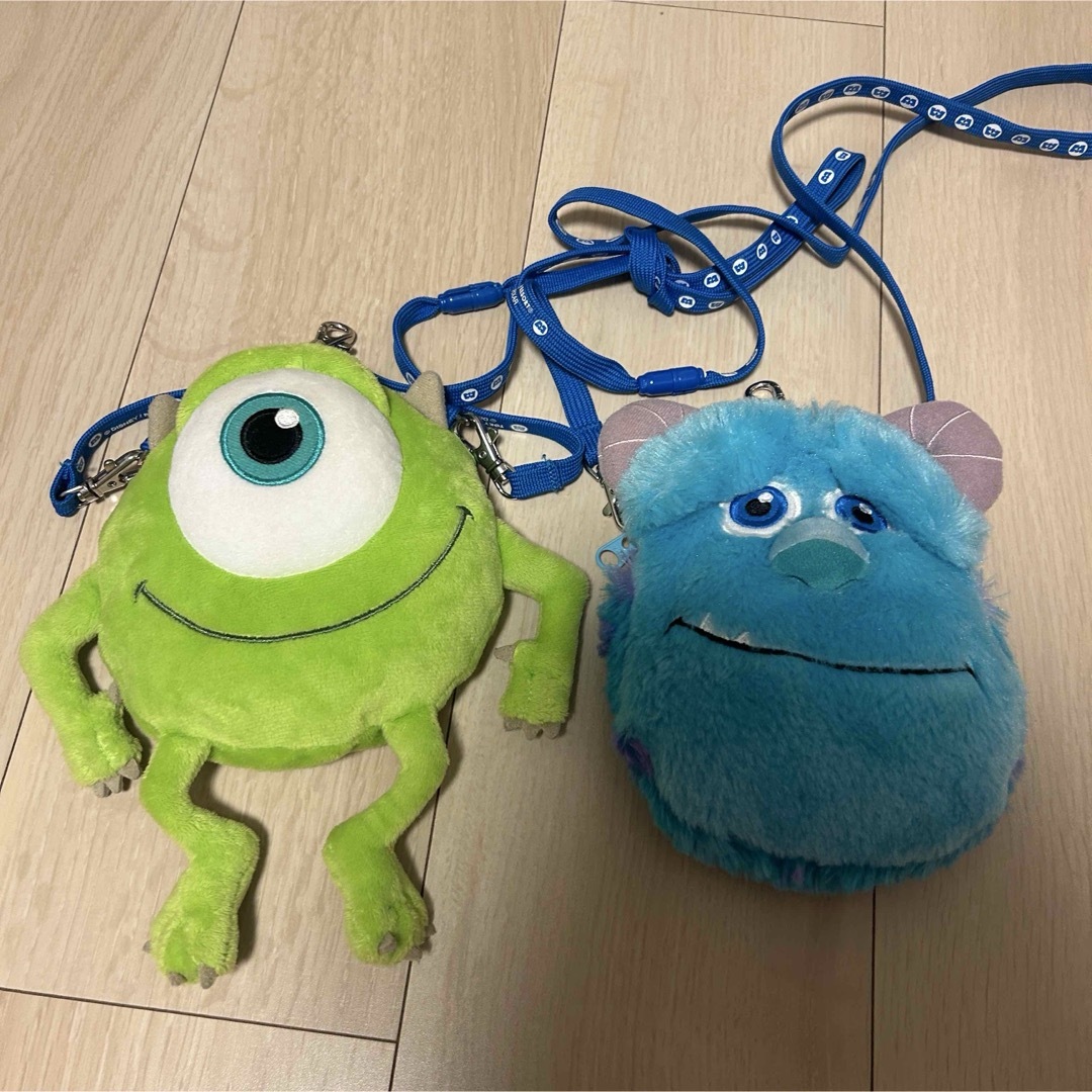 モンスターズインク　サリー　マイク パスケース　コインケース バケハ エンタメ/ホビーのおもちゃ/ぬいぐるみ(キャラクターグッズ)の商品写真
