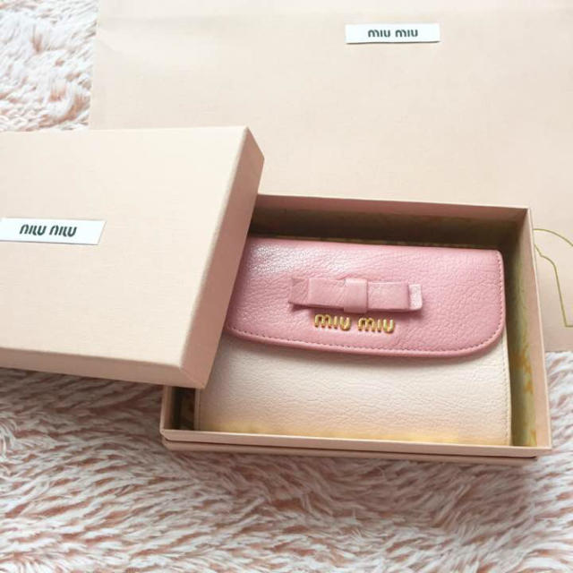 miumiu♡バイカラーピンク折り財布