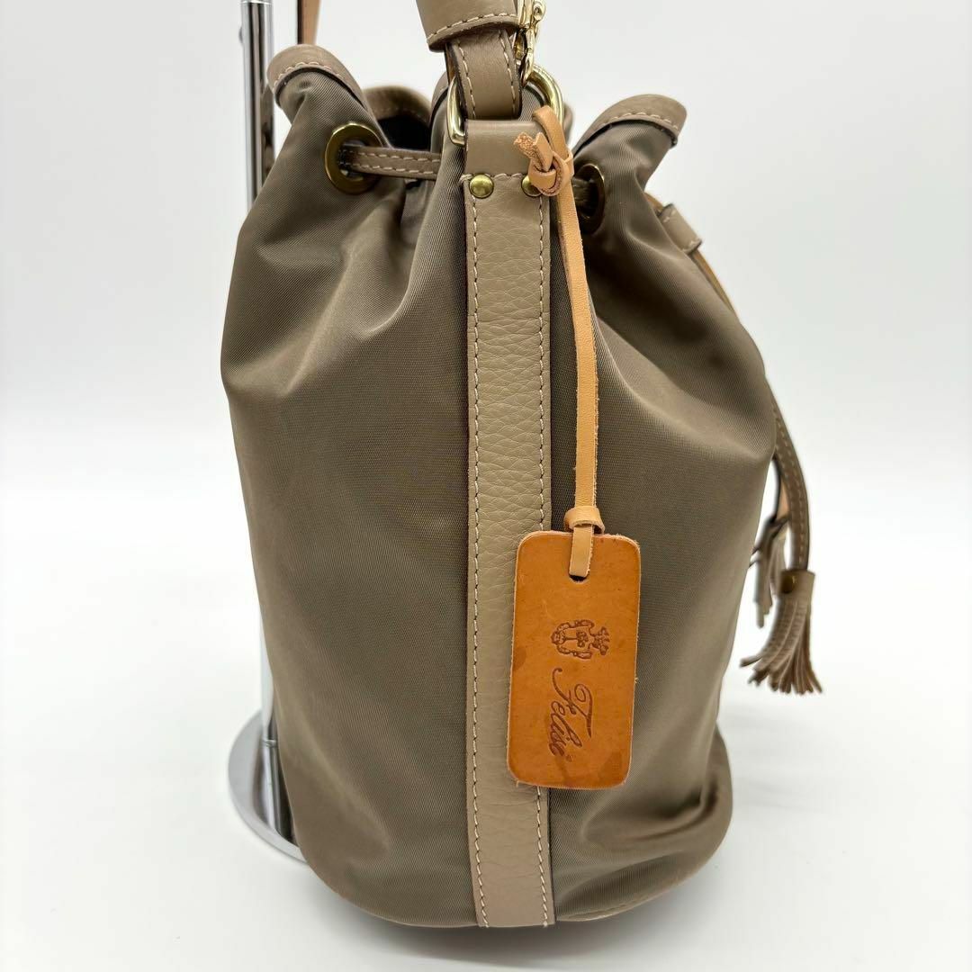 【2025年製 新品】 Felisi 型押し ドローコード 2way ショルダーバッグ Felisi - バッグ