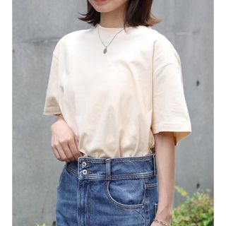 UnitedAthle - Daily  アイボリーTシャツ