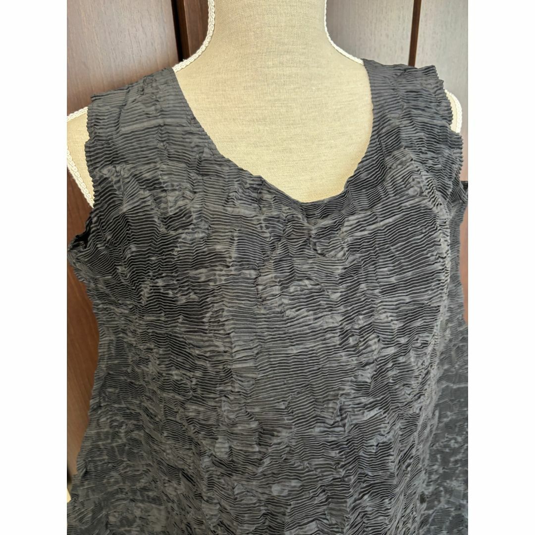 ISSEY MIYAKE - me ISSEY MIYAKE topの通販 by reina｜イッセイ