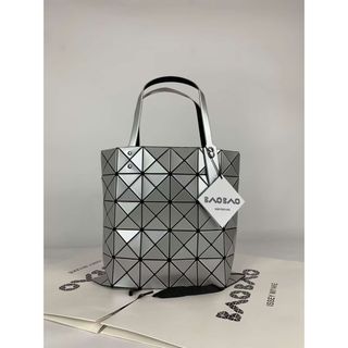 BAOBAO ISSEY MIYAKE LUCENTトートバッグ(トートバッグ)