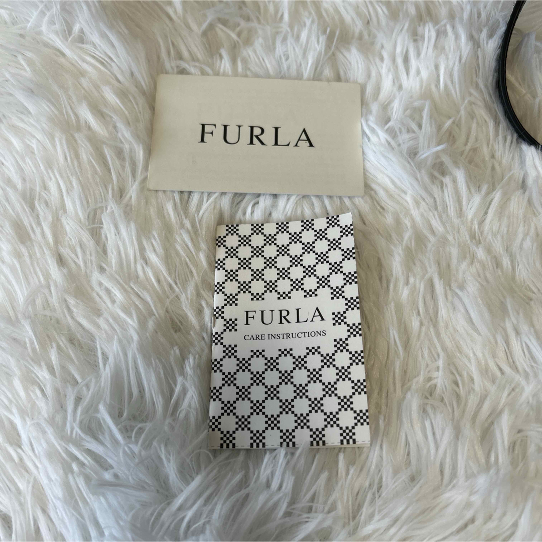 FURLA(フルラ)のFURLA テッサ 2way ハンド ショルダーバッグ 黒 レザー チャームロゴ レディースのバッグ(トートバッグ)の商品写真