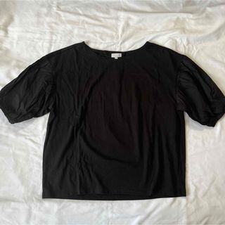 ラコレ(LAKOLE)のLAKOLE 黒 パフスリーブ Tシャツ(Tシャツ(半袖/袖なし))