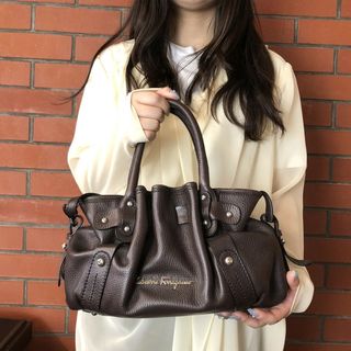 サルヴァトーレフェラガモ(Salvatore Ferragamo)のSalvatore Ferragamo フェラガモ ハンドバッグ ポーチ付き ブラウン 茶 レザー レディース メンズ ファッション USED【中古】(ハンドバッグ)
