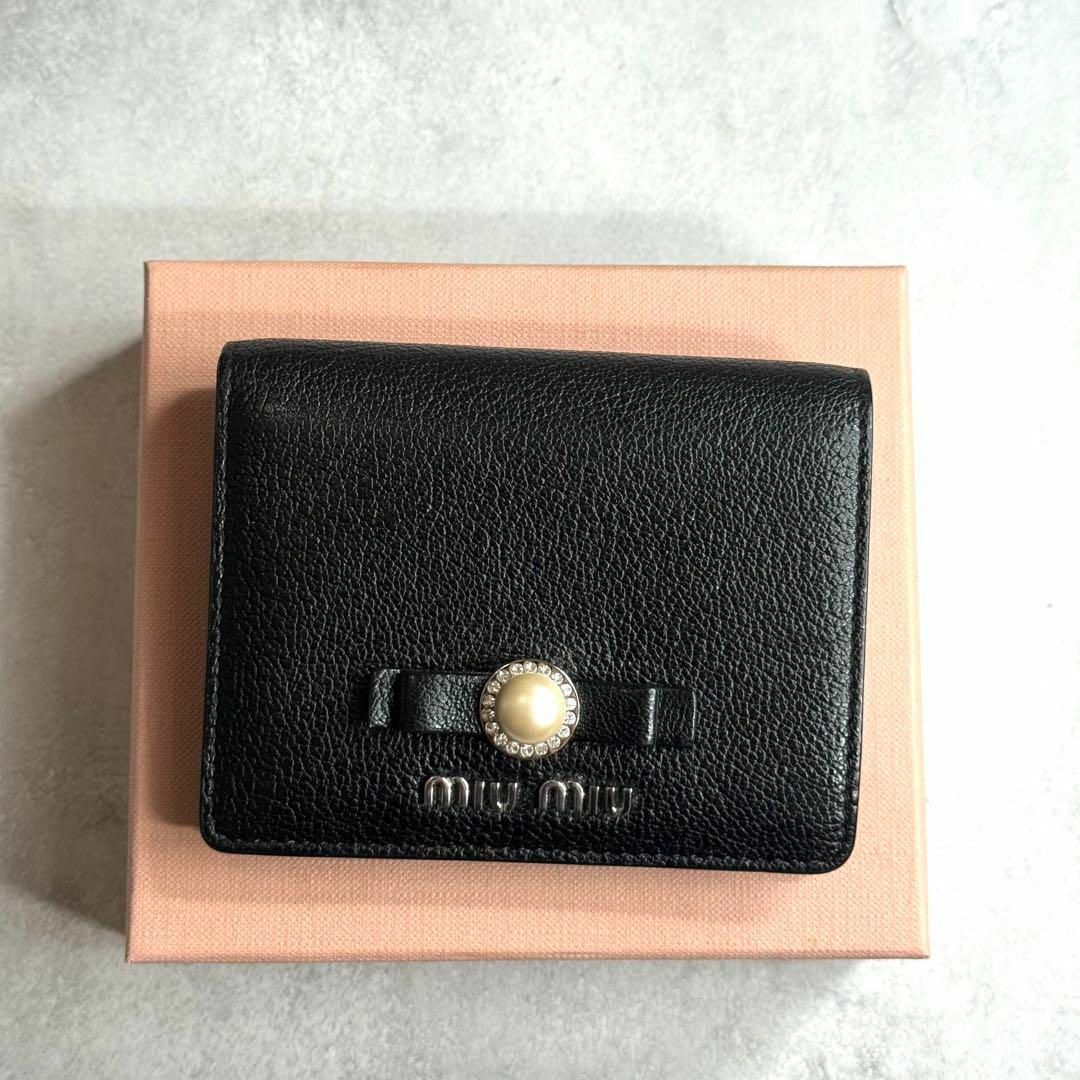 今話題のアイテムを MIU MIU マドラスパール / miu miu 【未使用近/付属品完備】 - 小物
