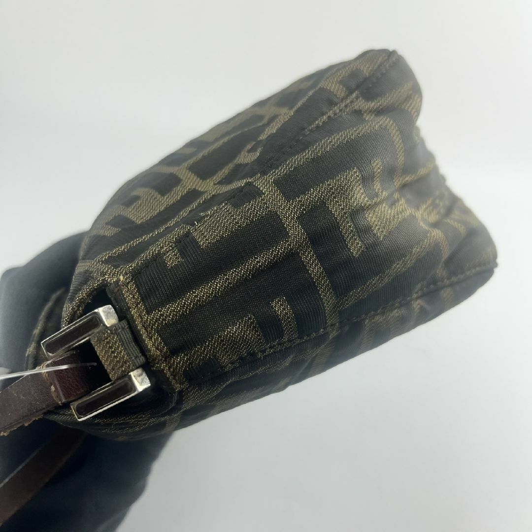 フェンディ FENDI ズッカ ショルダーバッグ ブラウン WS7886