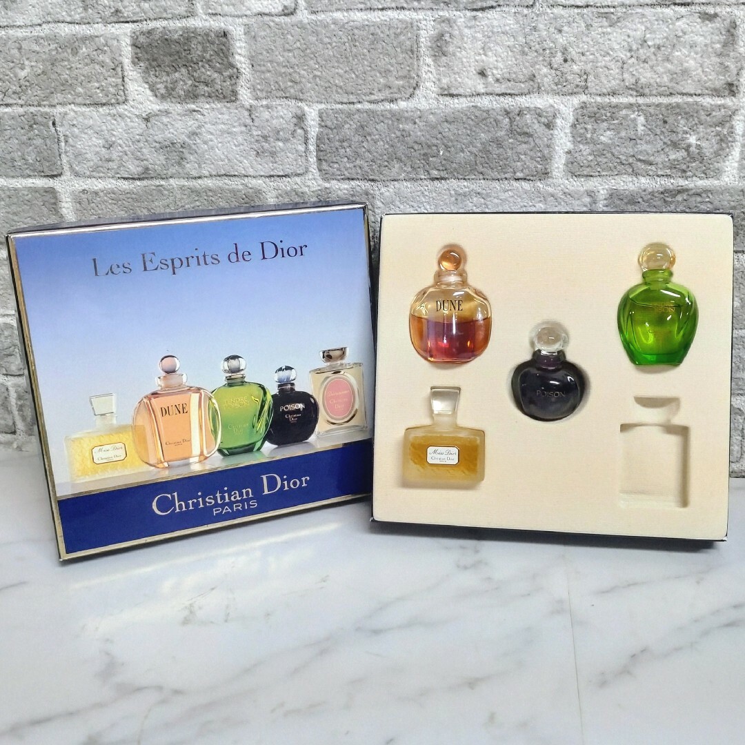 Christian Dior - Les Esprits de Dior クリスチャンディオール
