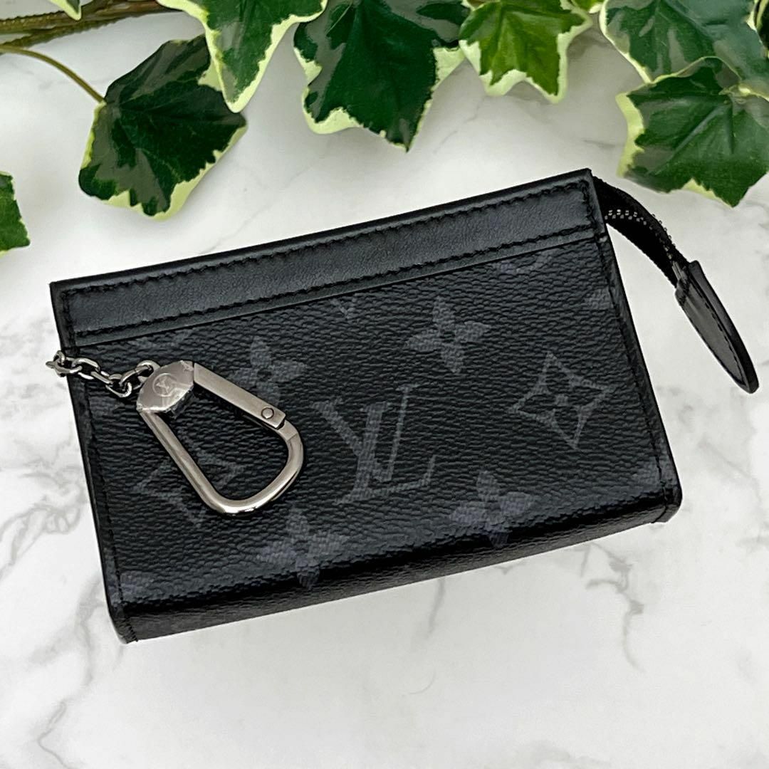LOUIS VUITTON(ルイヴィトン)のルイヴィトン ポシェット・クレ ヴォワヤージュ コインケース 現行品 ブラック メンズのファッション小物(コインケース/小銭入れ)の商品写真