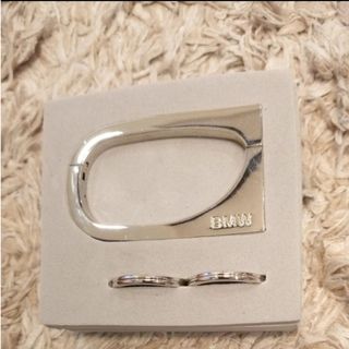 新品　BMW キーリング(車内アクセサリ)