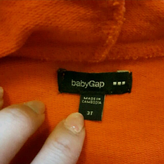 babyGAP(ベビーギャップ)のBaby gap オレンジパーカー
サイズ 3T キッズ/ベビー/マタニティのキッズ服男の子用(90cm~)(ジャケット/上着)の商品写真