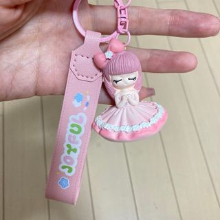 JOYFUL 女の子フィギュア キーホルダー