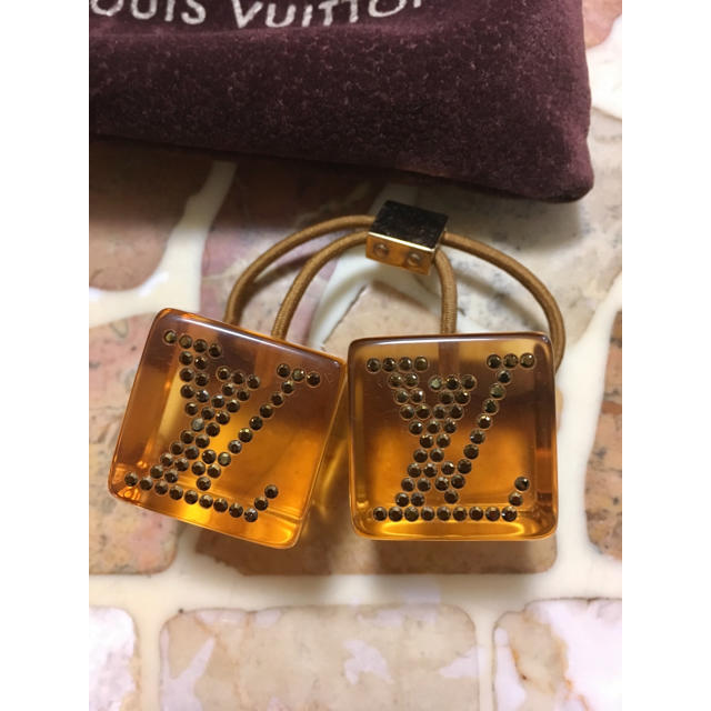 LOUIS VUITTON(ルイヴィトン)の美品 ルイヴィトン ヘア ゴム レディースのヘアアクセサリー(ヘアゴム/シュシュ)の商品写真