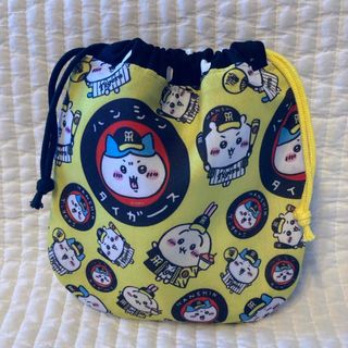 No.1069 ちいかわ　阪神タイガース　ミニ巾着袋　ハンドメイド