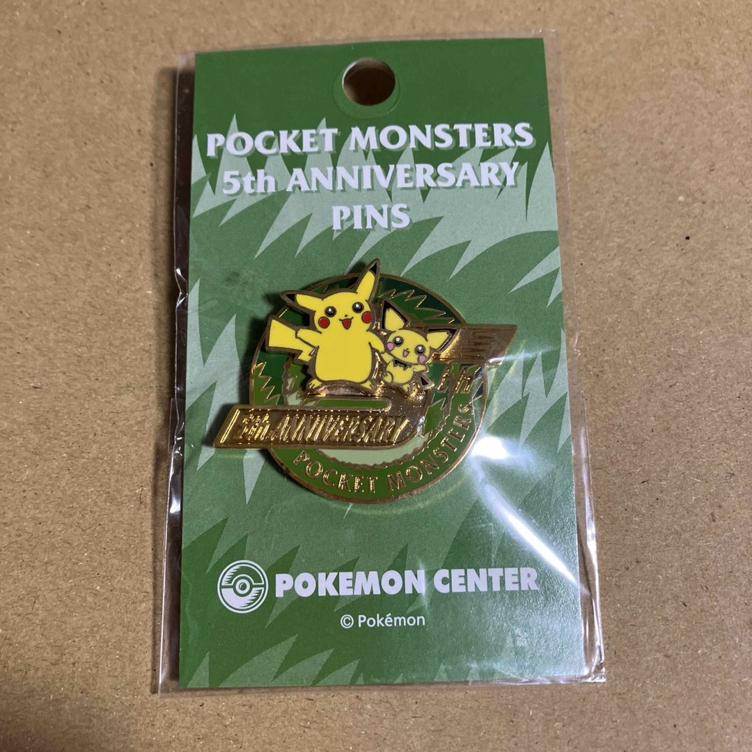 ポケモン ピカチュウ ピンバッジ 5周年記念 Pocket Monsters ポケモン 5周年 ピンバッジ