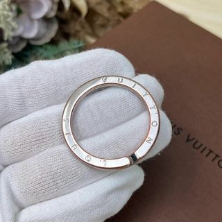 ルイヴィトン(LOUIS VUITTON)のルイヴィトン ヴィンテージ キーリング シルバー チャーム ネックレストップ(チャーム)