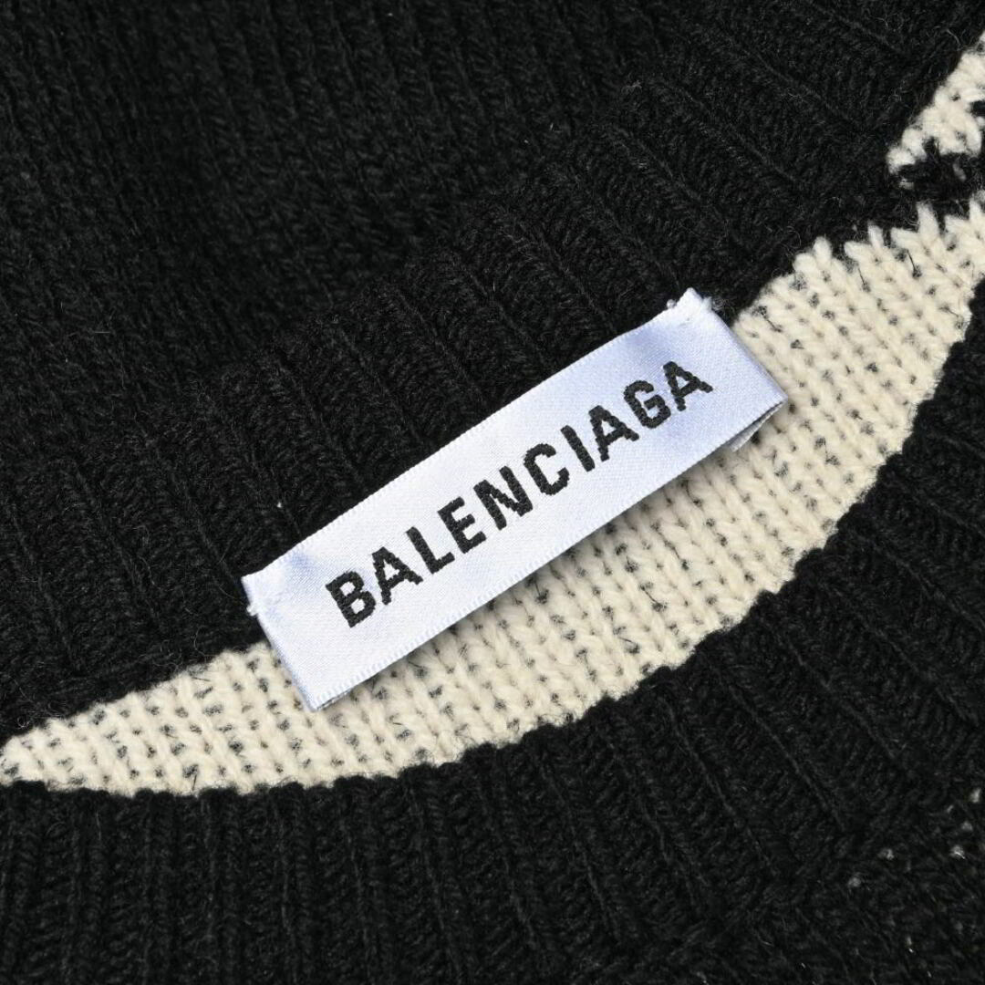 【BALENCIAGA】ロゴパッチニットフーディ BALENCIAGA】LOGOMANIA ALL OVER 長袖セーター ロゴ (BALENCIAGA