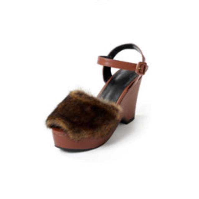 GRL(グレイル)のGRLファーサンダル レディースの靴/シューズ(サンダル)の商品写真