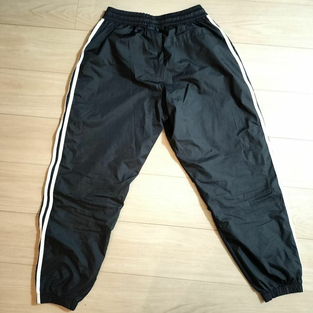 adidas(アディダス)のアディダス スーパースター シャカパン スケーター愛用 トラックパンツ ジャージ メンズのパンツ(その他)の商品写真