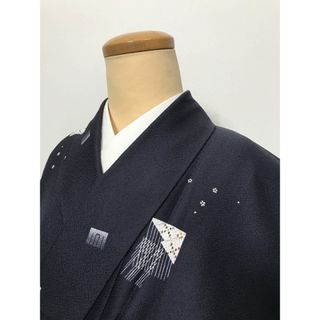 【中古】 Lサイズ 単衣着物 化繊 小紋 濃紺地に源氏香模様 洗える着物 裄長め (着物)